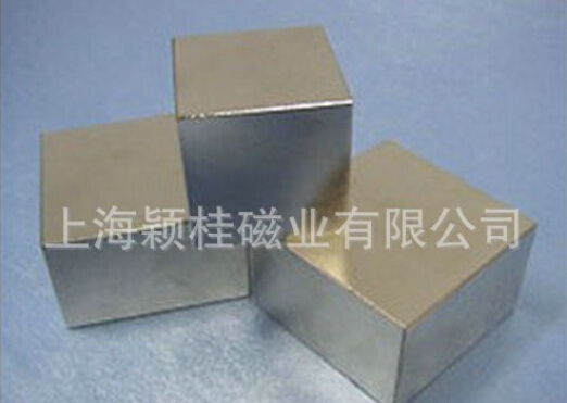 磁鐵中的強(qiáng)者，釹鐵硼強(qiáng)磁，磁力更強(qiáng)大！